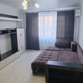 Сдается 1-комнатная квартира, 39 м²
