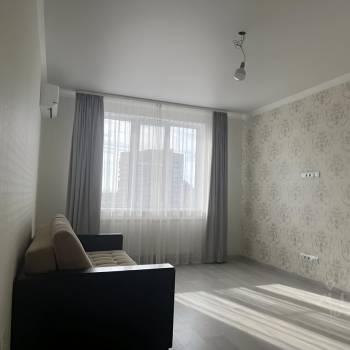 Сдается 2-х комнатная квартира, 72 м²