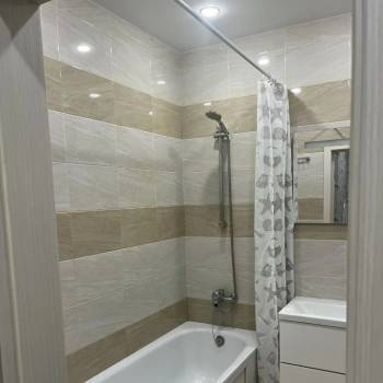 Сдается 2-х комнатная квартира, 72 м²