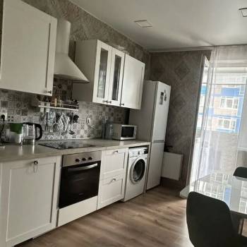 Сдается 1-комнатная квартира, 37 м²
