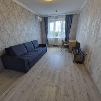 Сдается 1-комнатная квартира, 42 м²