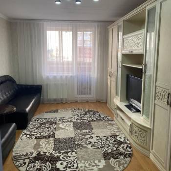 Сдается 2-х комнатная квартира, 60 м²