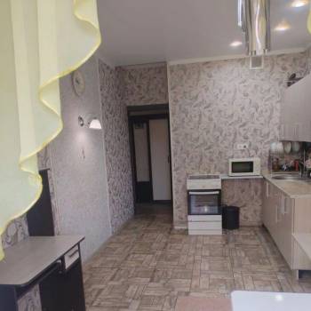 Сдается 1-комнатная квартира, 43 м²