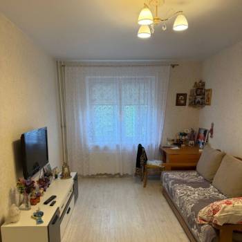 Продается 1-комнатная квартира, 36 м²