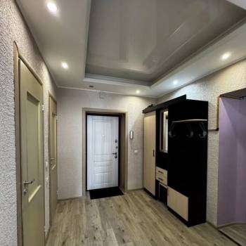 Сдается 1-комнатная квартира, 52,7 м²