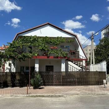 Продается Дом, 180 м²