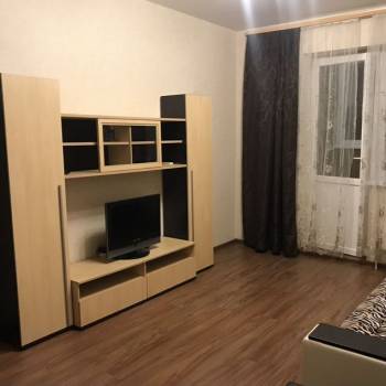 Сдается 1-комнатная квартира, 54 м²