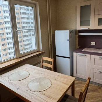 Сдается 2-х комнатная квартира, 59 м²