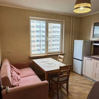 Сдается 2-х комнатная квартира, 59 м²
