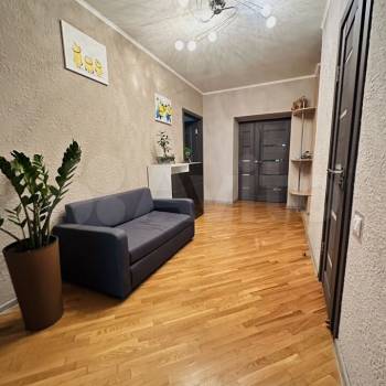 Продается 3-х комнатная квартира, 99 м²