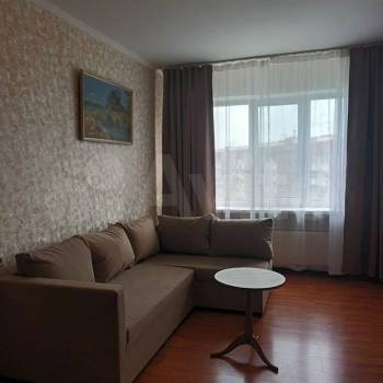 Сдается 1-комнатная квартира, 35 м²