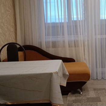 Сдается 1-комнатная квартира, 41,9 м²