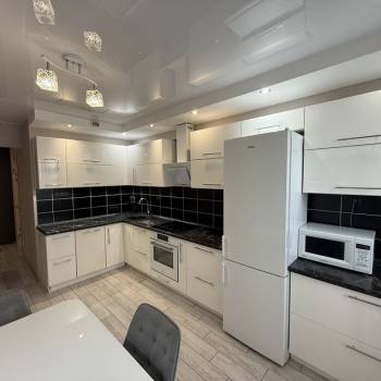 Продается 2-х комнатная квартира, 65 м²