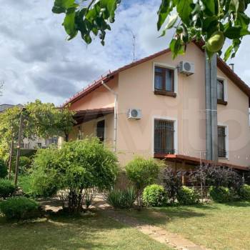 Продается Дом, 282 м²