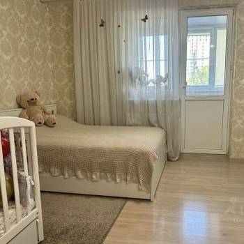 Продается 1-комнатная квартира, 35 м²
