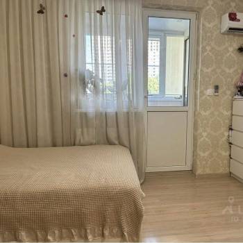 Продается 1-комнатная квартира, 35 м²