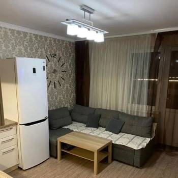 Сдается 1-комнатная квартира, 38 м²