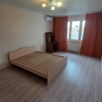 Сдается 2-х комнатная квартира, 65 м²