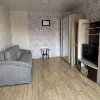 Сдается 1-комнатная квартира, 41 м²