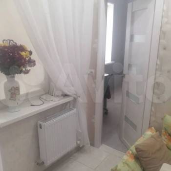Продается 1-комнатная квартира, 42 м²