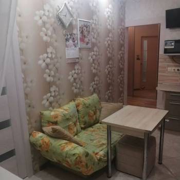 Продается 1-комнатная квартира, 42 м²