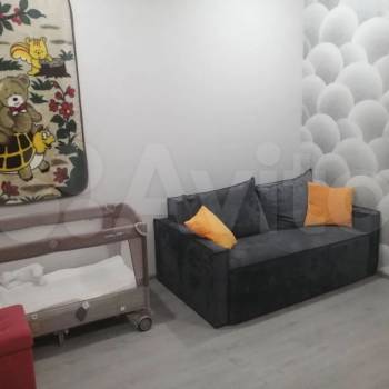 Продается 1-комнатная квартира, 42 м²