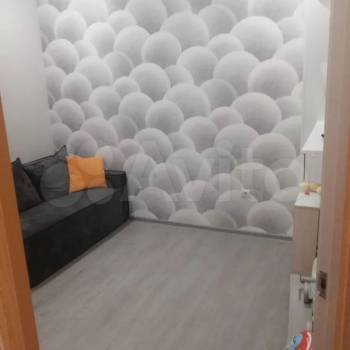 Продается 1-комнатная квартира, 42 м²