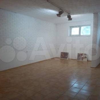 Сдается Нежилое помещение, 140 м²
