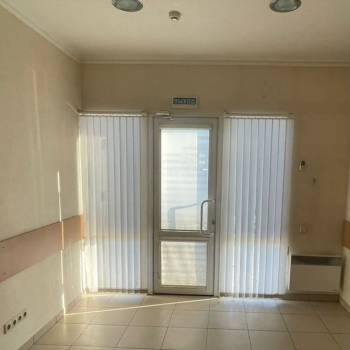 Сдается Торговое помещение, 18 м²