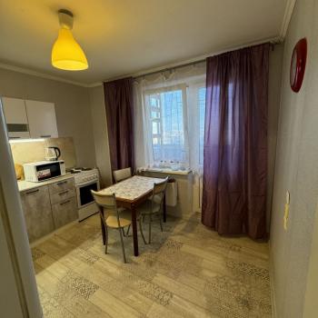 Сдается 1-комнатная квартира, 38 м²