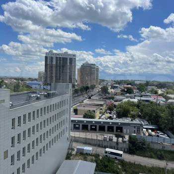 Сдается 2-х комнатная квартира, 82 м²