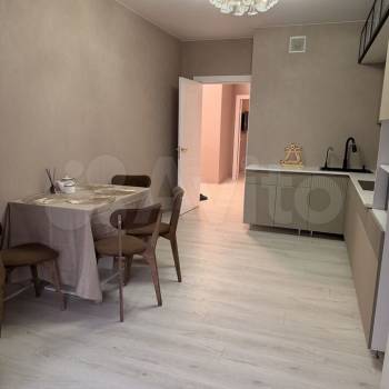 Сдается 2-х комнатная квартира, 70 м²