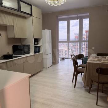 Сдается 2-х комнатная квартира, 70 м²