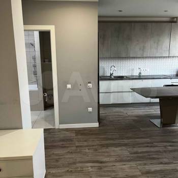 Сдается Многокомнатная квартира, 64 м²