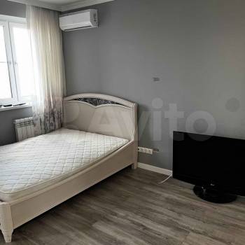 Сдается Многокомнатная квартира, 64 м²