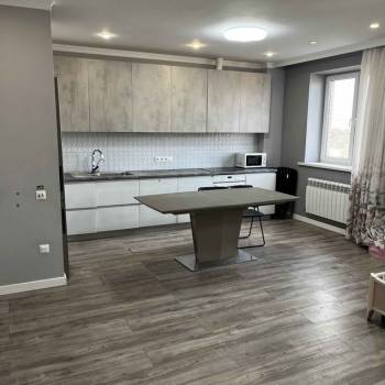 Сдается Многокомнатная квартира, 64 м²