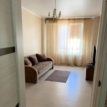 Сдается 1-комнатная квартира, 40 м²