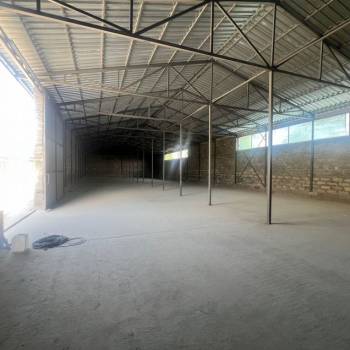 Сдается Нежилое помещение, 1300 м²