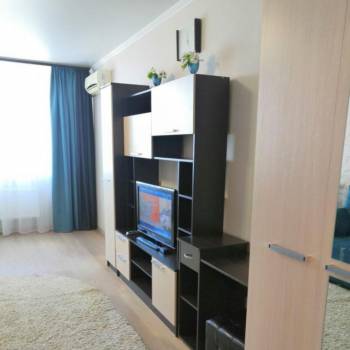 Сдается 2-х комнатная квартира, 77 м²