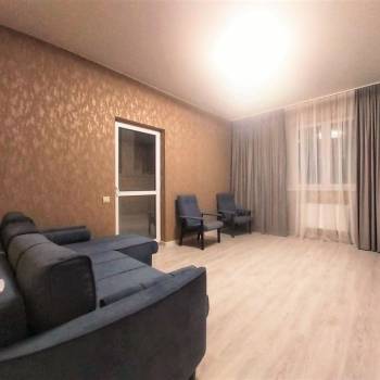 Сдается 2-х комнатная квартира, 65 м²