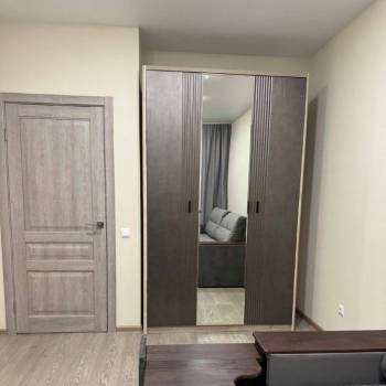 Продается 1-комнатная квартира, 40 м²