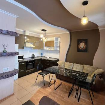 Сдается 2-х комнатная квартира, 67 м²