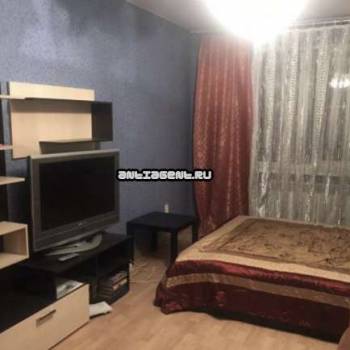 Сдается 1-комнатная квартира, 43 м²
