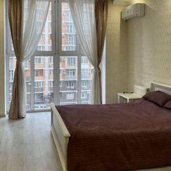 Продается 1-комнатная квартира, 53,2 м²