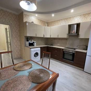 Продается 1-комнатная квартира, 53,2 м²