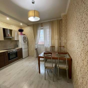 Продается 1-комнатная квартира, 53,2 м²