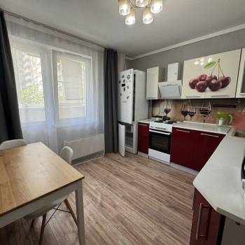 Продается 1-комнатная квартира, 37,7 м²