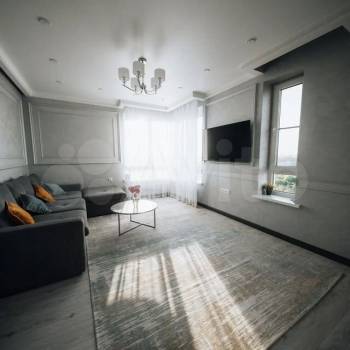 Продается Многокомнатная квартира, 130 м²