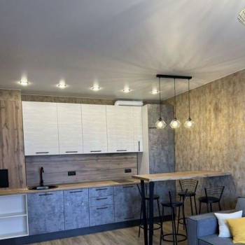 Продается 1-комнатная квартира, 40 м²