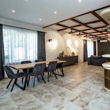Продается Дом, 300 м²